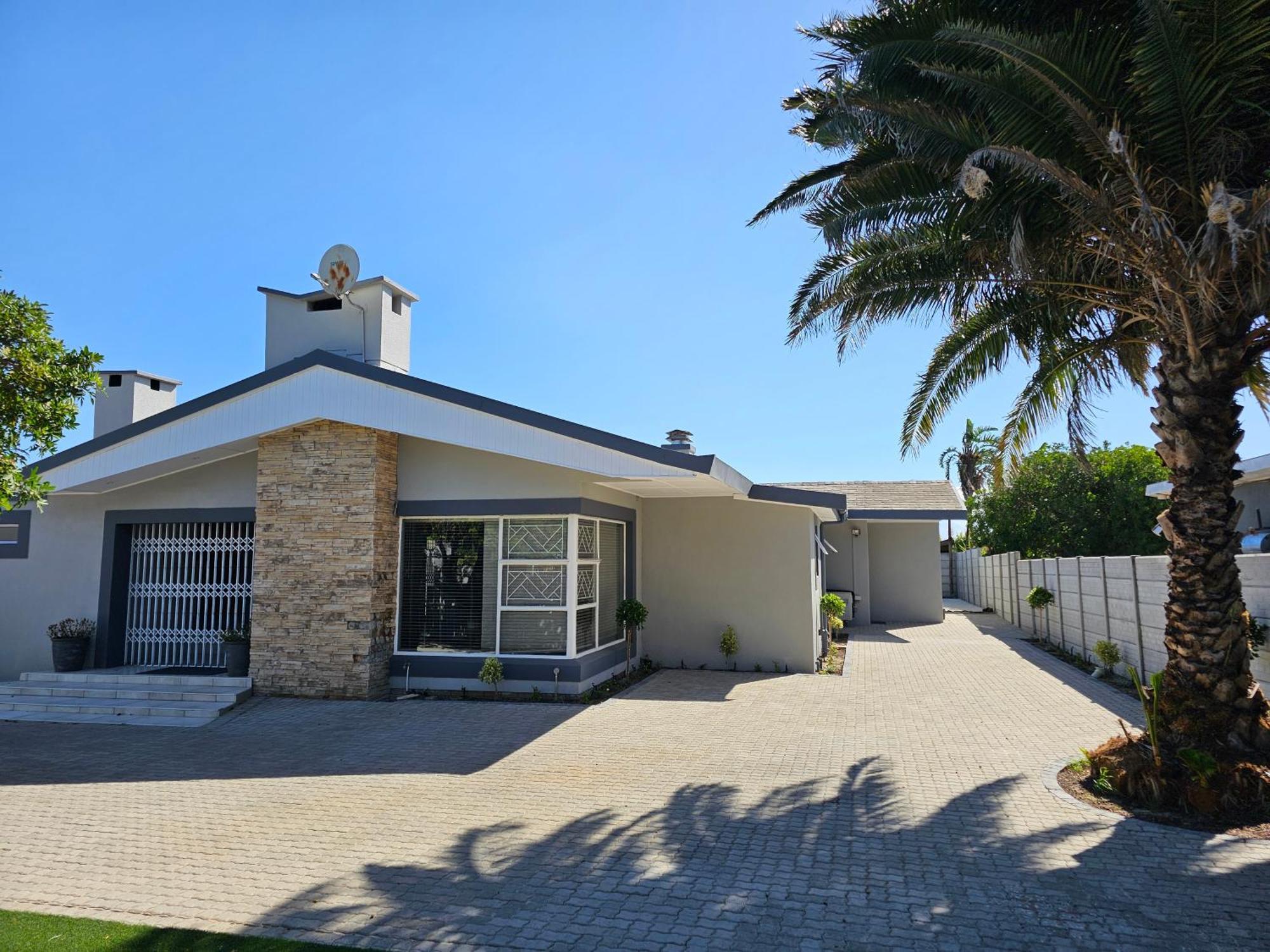 Balmoral 3* Bellville
