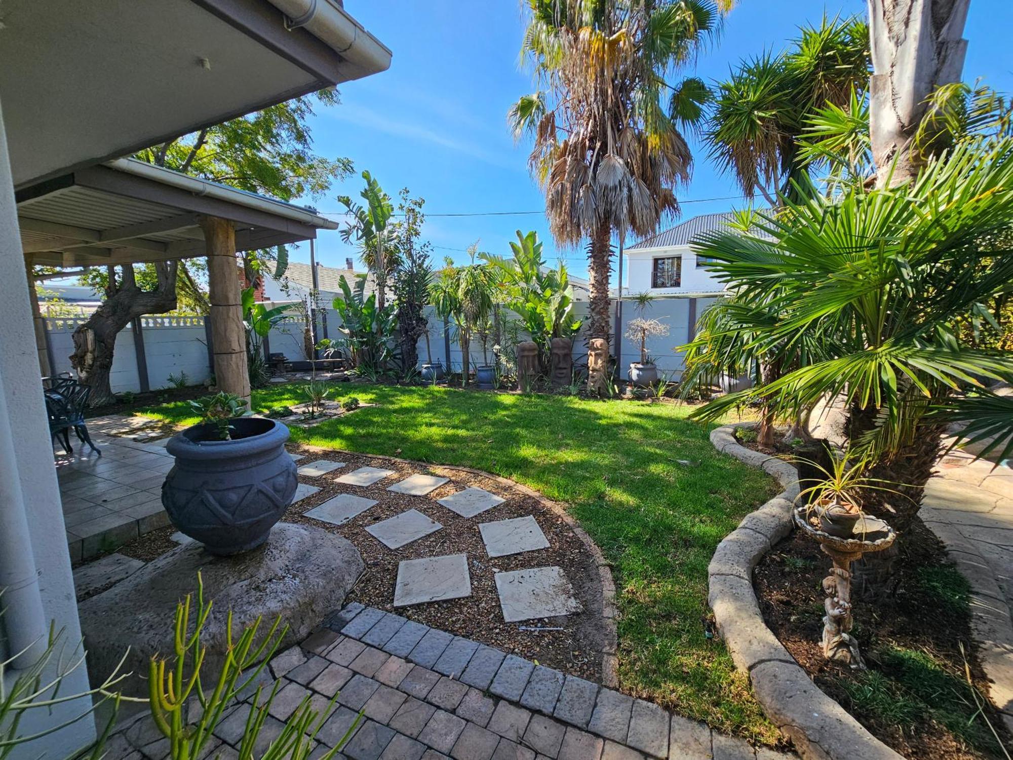 Balmoral 3* Bellville